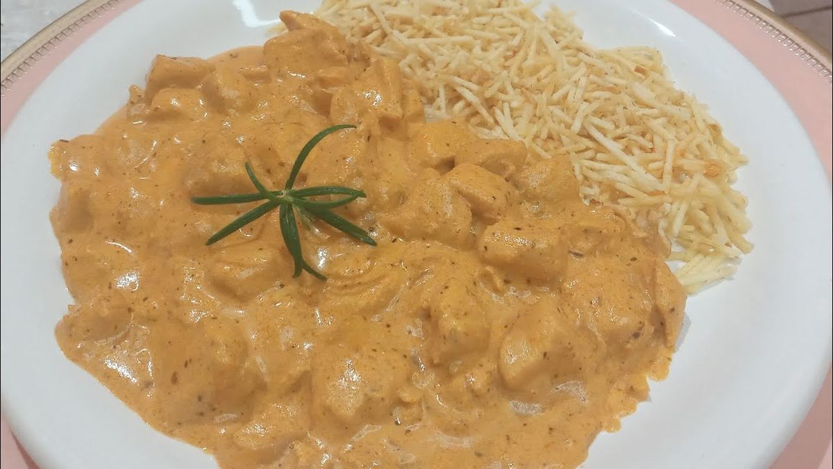 Strogonoff de Pollo